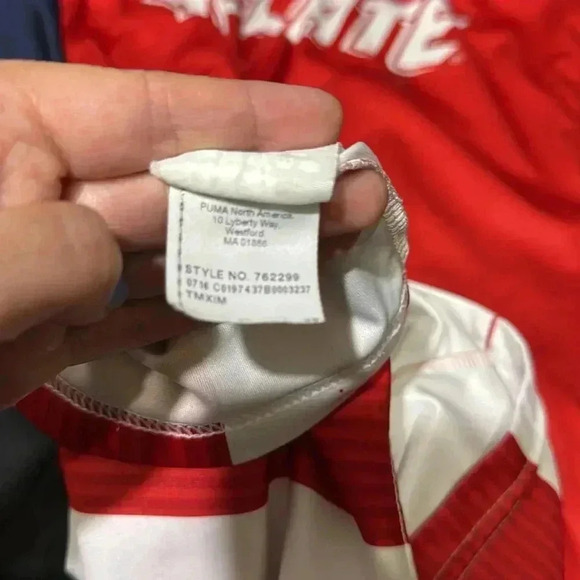 Chivas Guadalajara Jersey by PUMA - Picture 10 of 13